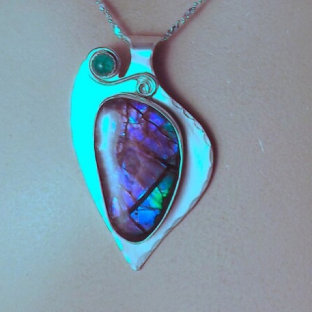 Patrician Art Ammolite anecklqce